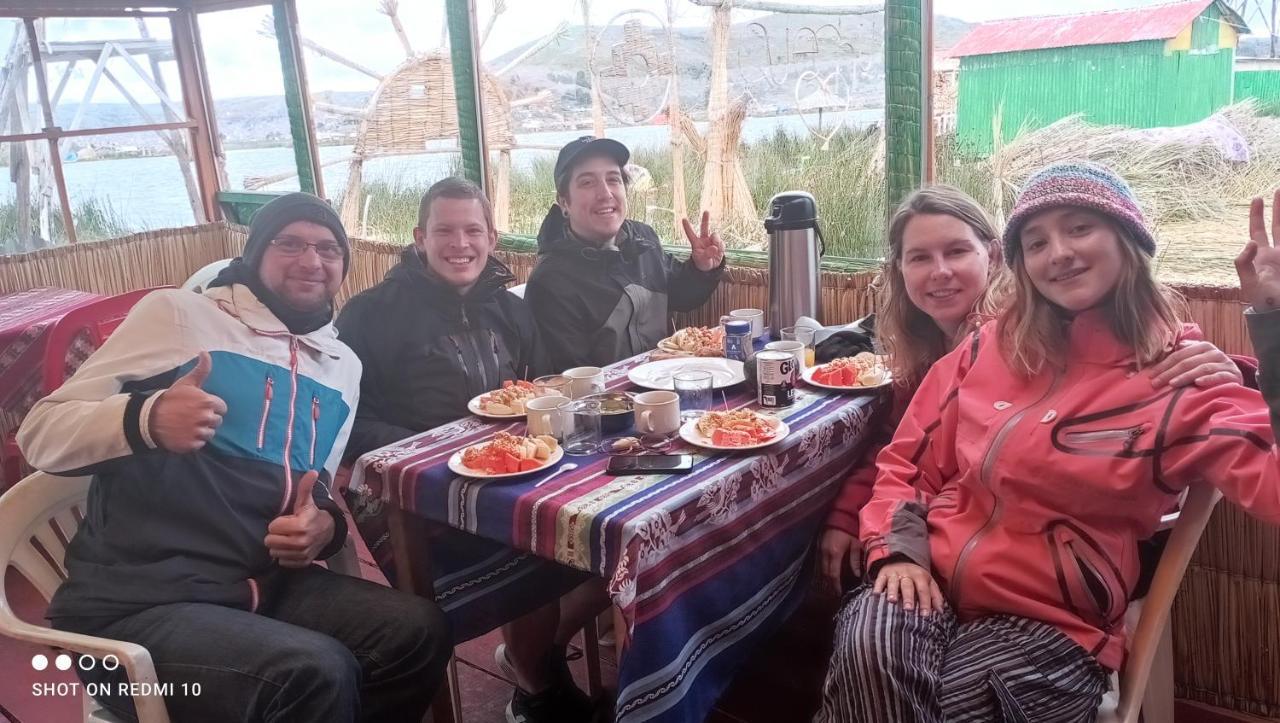 פונו Uros Lodge Lover Titiqaqa מראה חיצוני תמונה