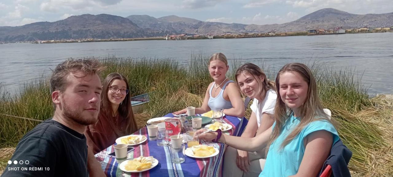 פונו Uros Lodge Lover Titiqaqa מראה חיצוני תמונה