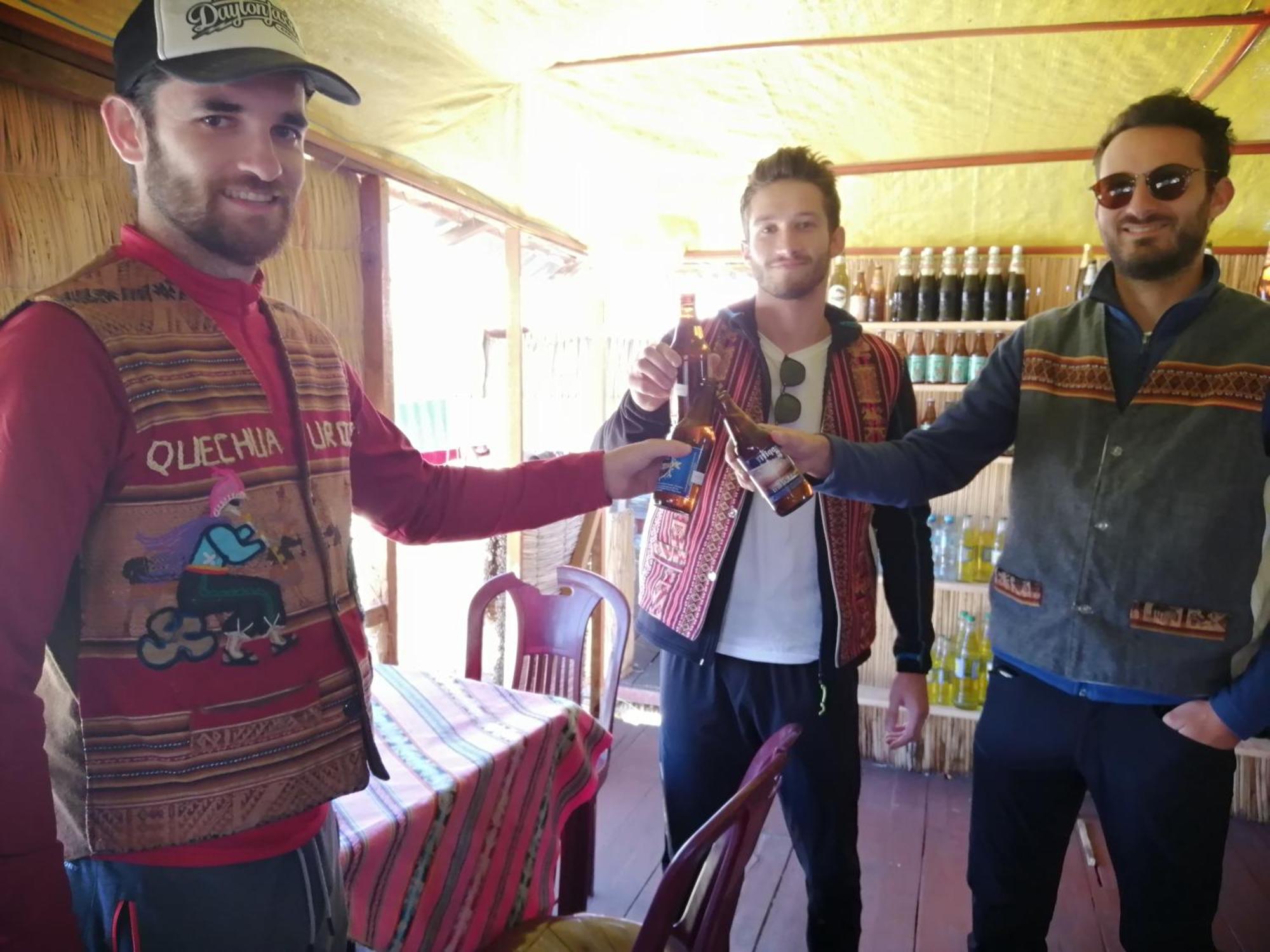 פונו Uros Lodge Lover Titiqaqa מראה חיצוני תמונה