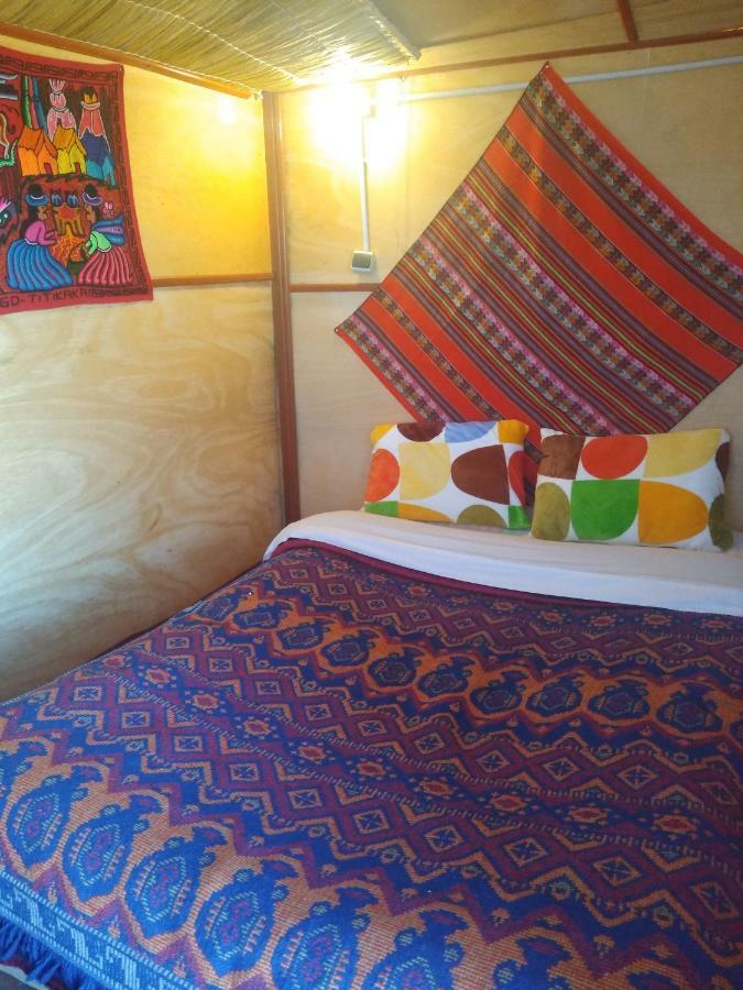 פונו Uros Lodge Lover Titiqaqa מראה חיצוני תמונה