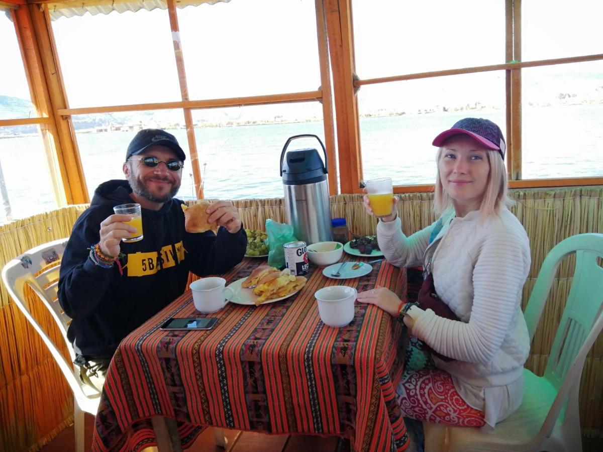פונו Uros Lodge Lover Titiqaqa מראה חיצוני תמונה