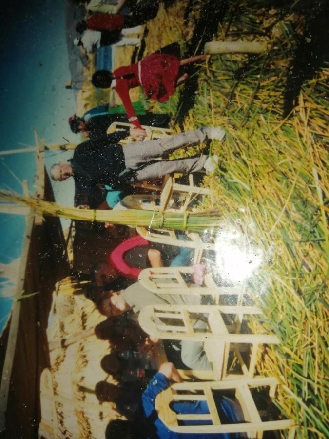 פונו Uros Lodge Lover Titiqaqa מראה חיצוני תמונה