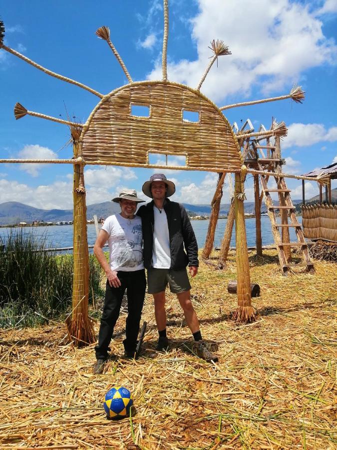 פונו Uros Lodge Lover Titiqaqa מראה חיצוני תמונה